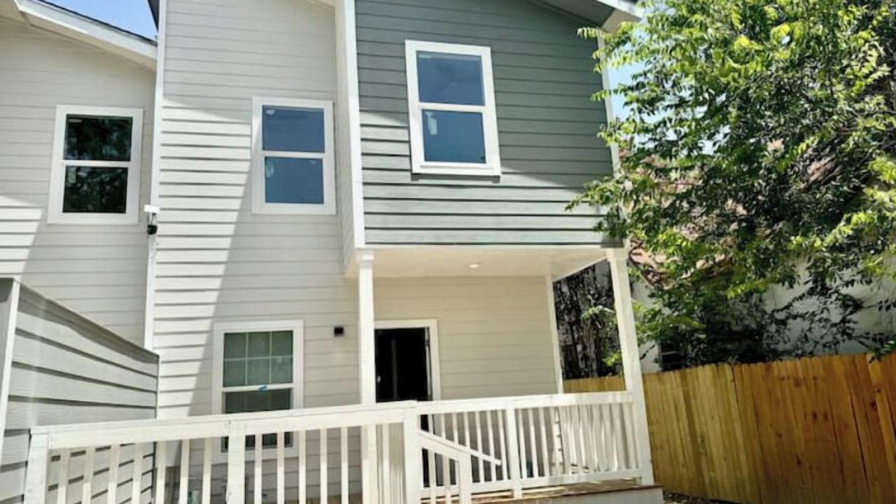 Photo of Outdoor in Highland Park