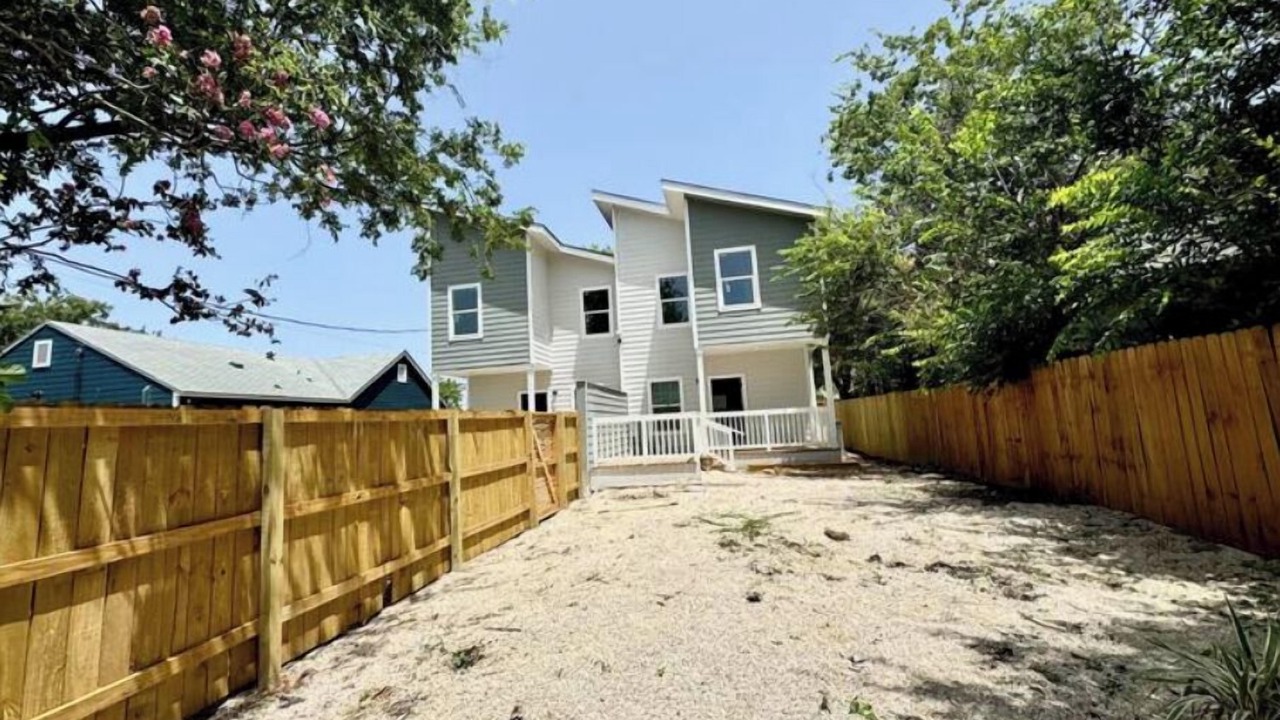 Photo of Outdoor in Highland Park