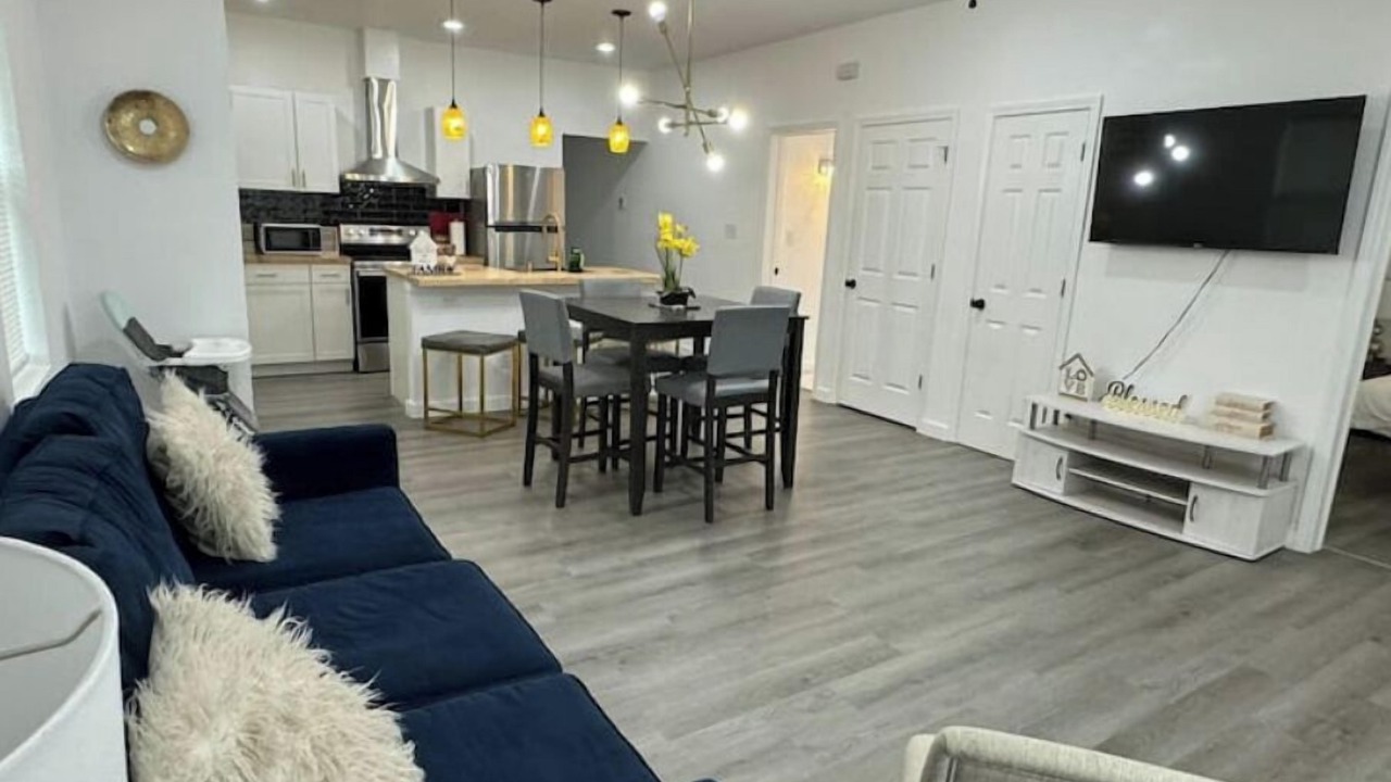 Photo of Livingroom in Highland Park