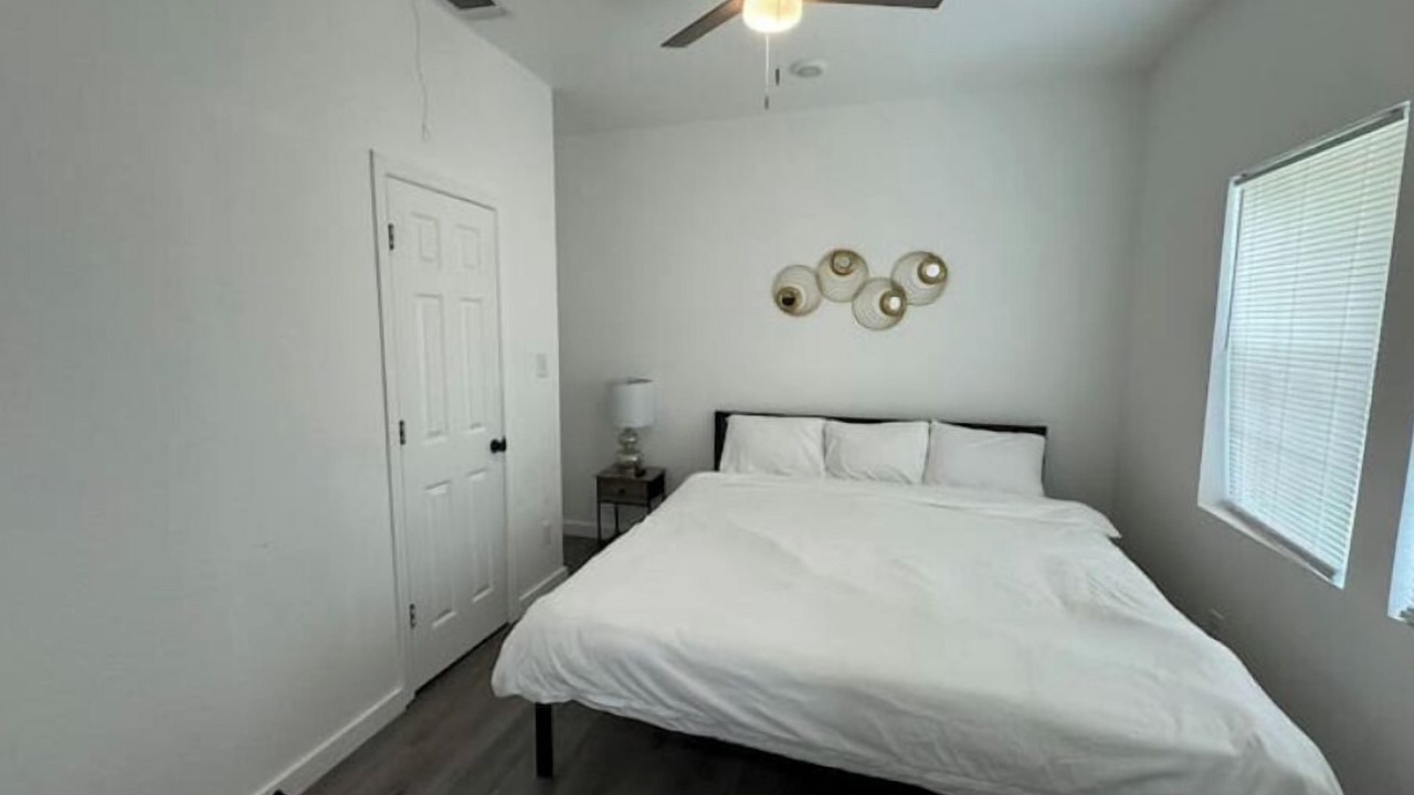 Photo of Bedroom in Highland Park