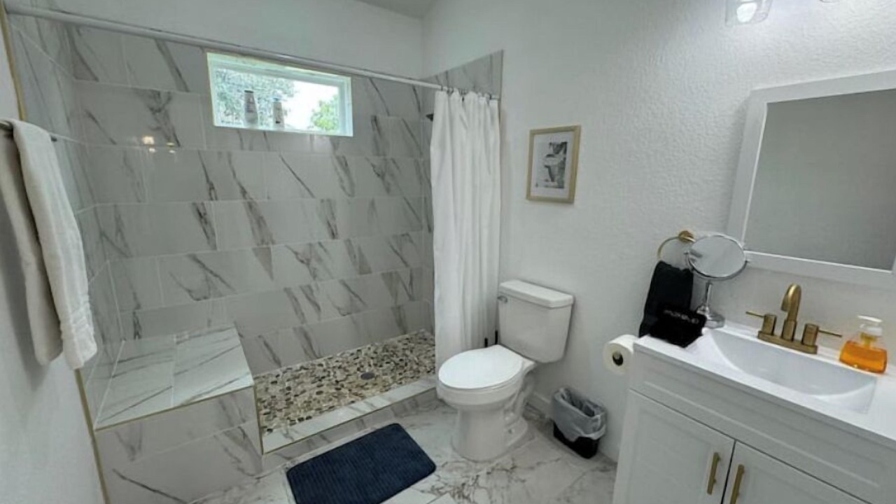 Photo of Bathroom in Highland Park