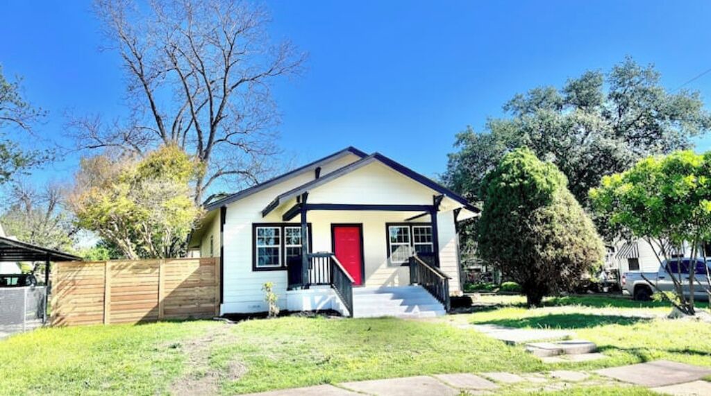 Photo of Outdoor in Highland Park