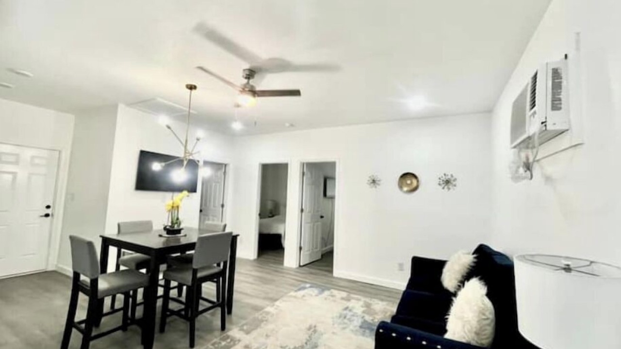 Photo of Livingroom in Highland Park