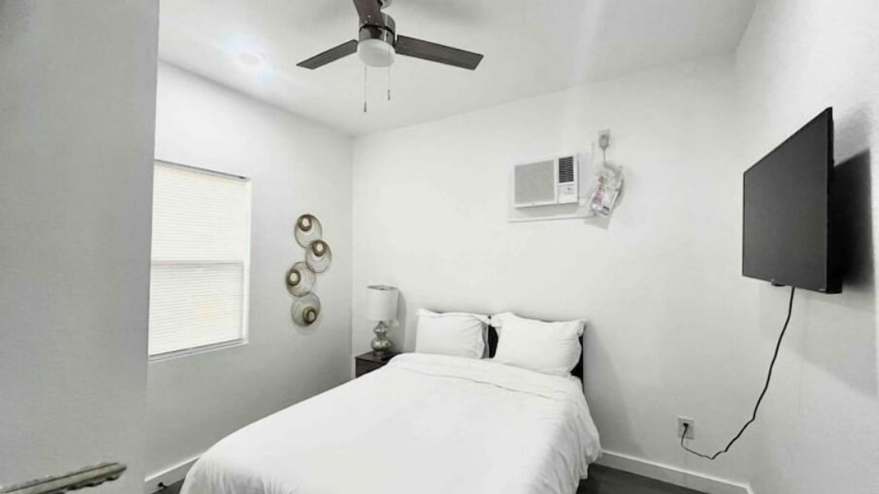 Photo of Bedroom in Highland Park