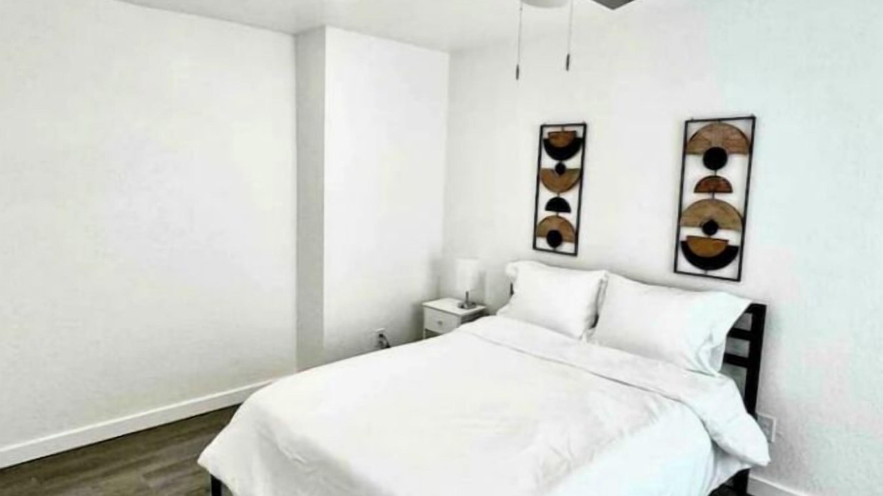 Photo of Bedroom in Northwest Los Angeles Heights