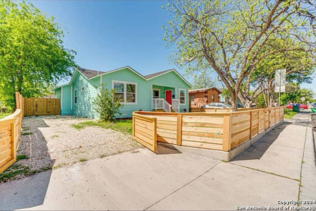 Photo of Outdoor in Northwest Los Angeles Heights