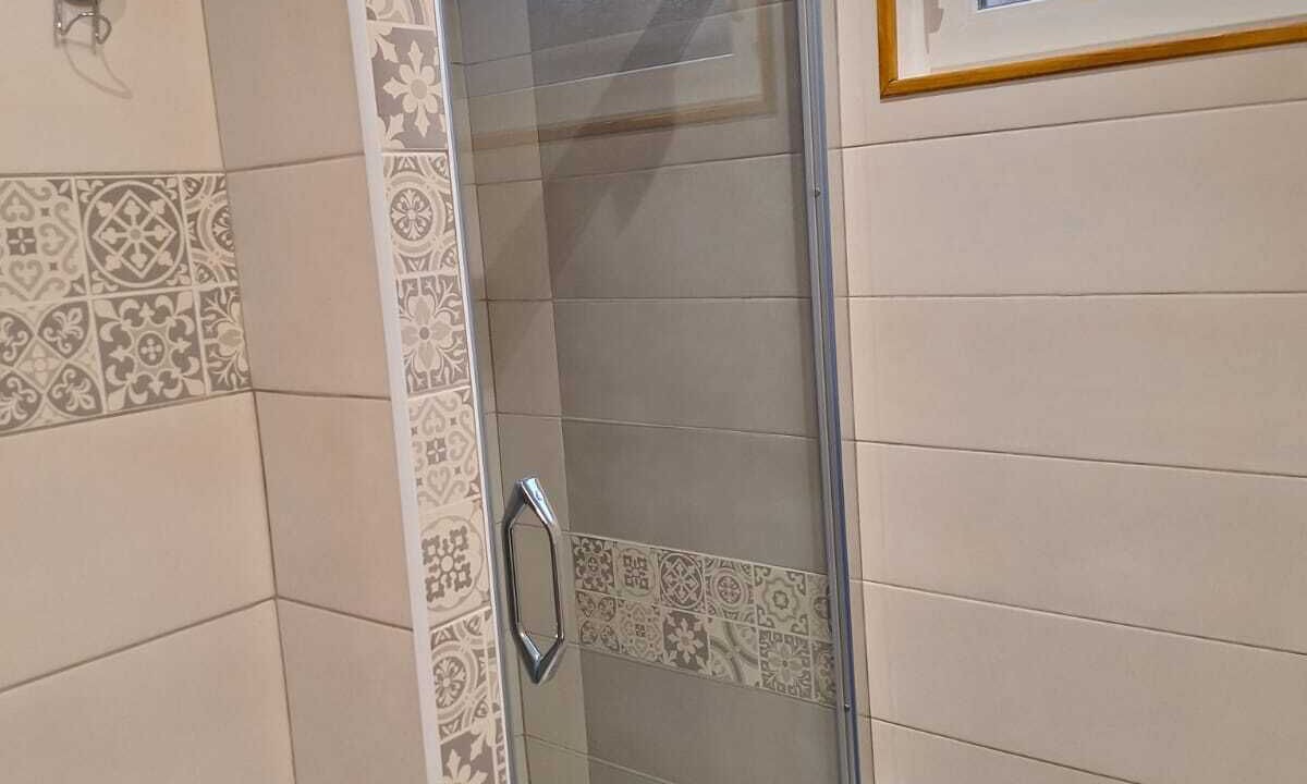 Photo of Bathroom in Figanieres