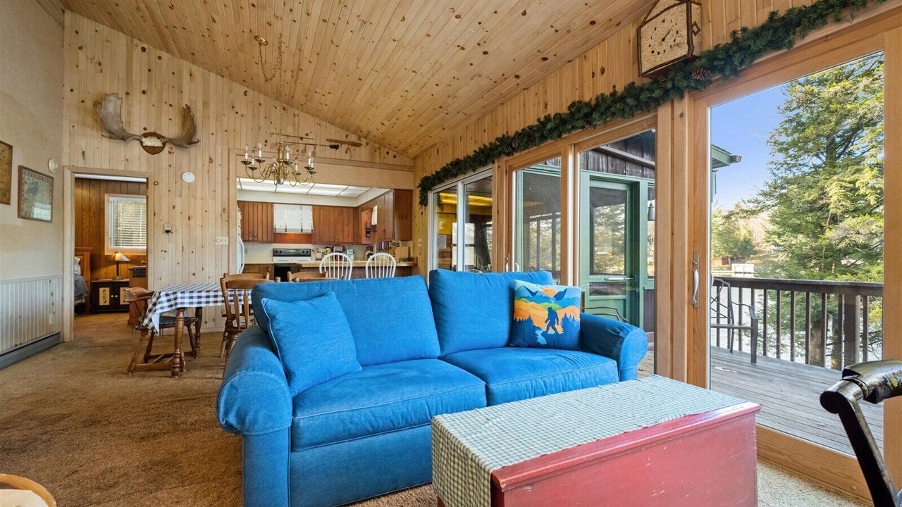 Photo of Livingroom in Town of Webb