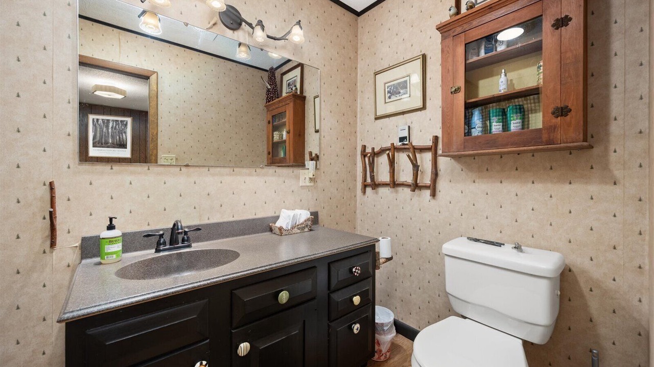 Photo of Bathroom in Town of Webb
