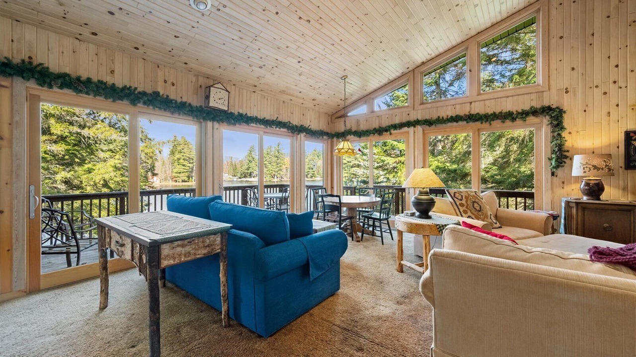 Photo of Livingroom in Town of Webb