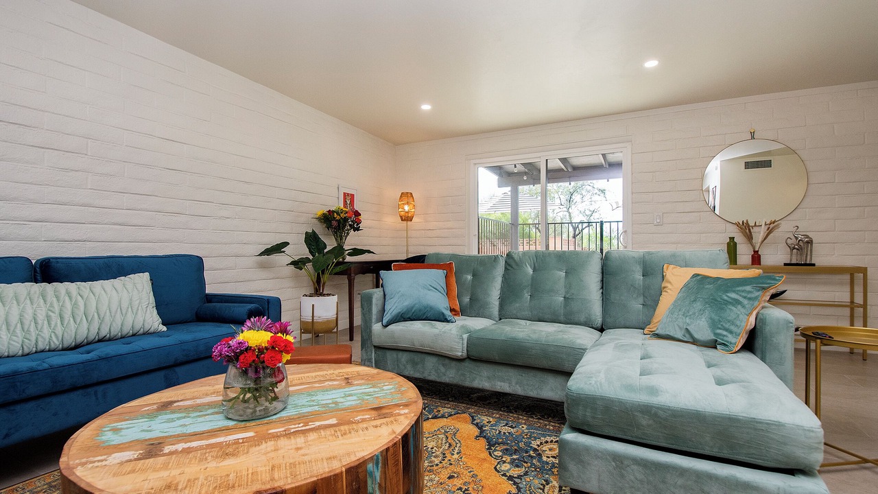 Photo of Livingroom in Oracle Heights Estates