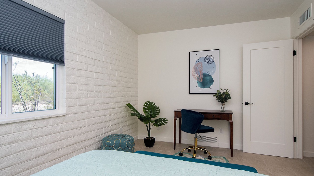 Photo of Bedroom in Oracle Heights Estates