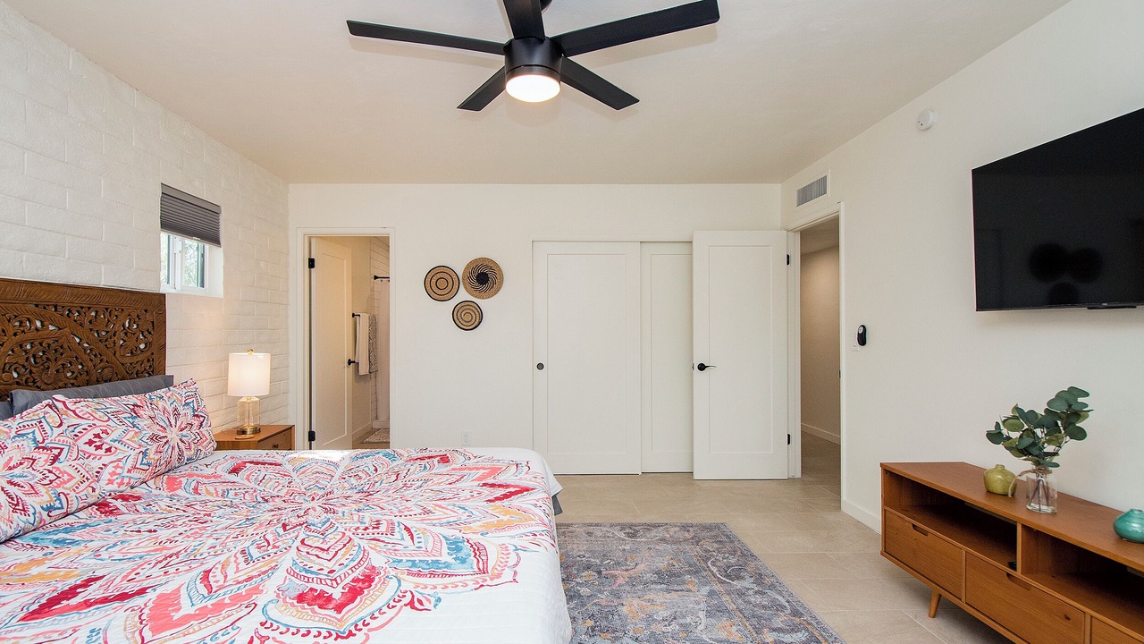 Photo of Bedroom in Oracle Heights Estates
