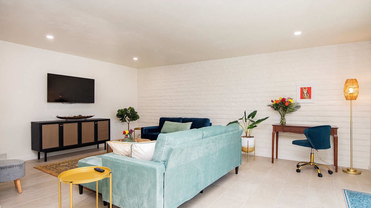 Photo of Livingroom in Oracle Heights Estates
