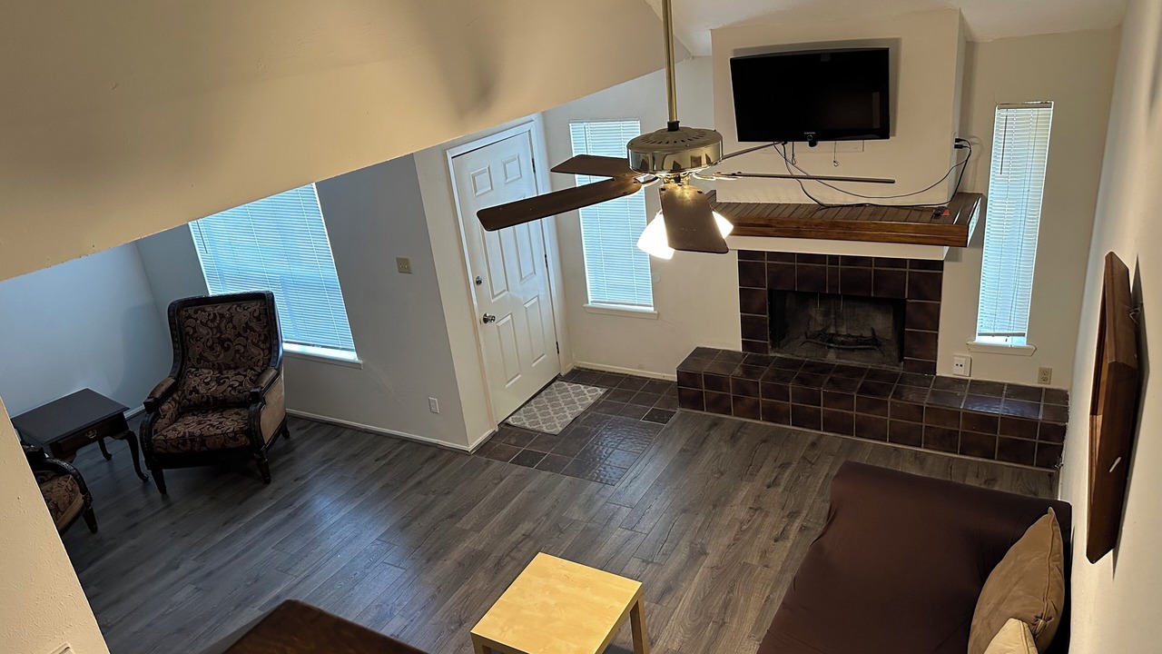 Photo of Livingroom in Huntsville