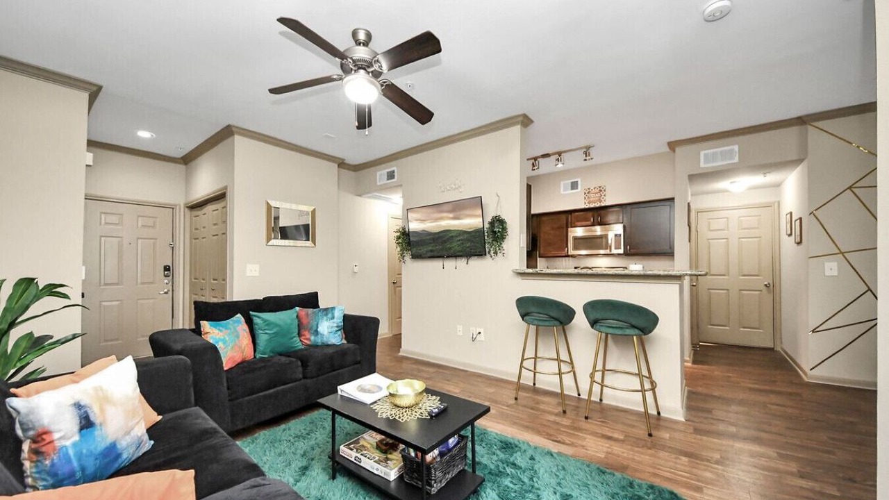 Photo of Livingroom in Midtown