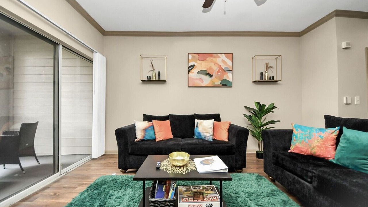 Photo of Livingroom in Midtown