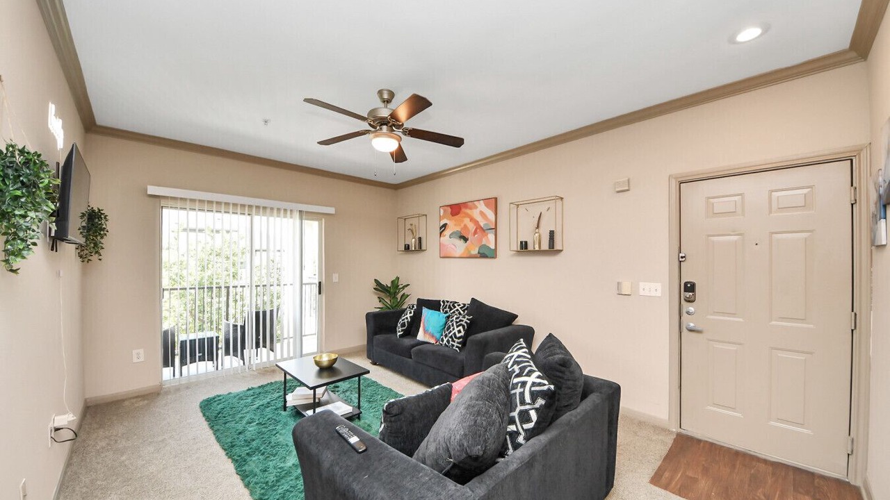 Photo of Livingroom in Midtown