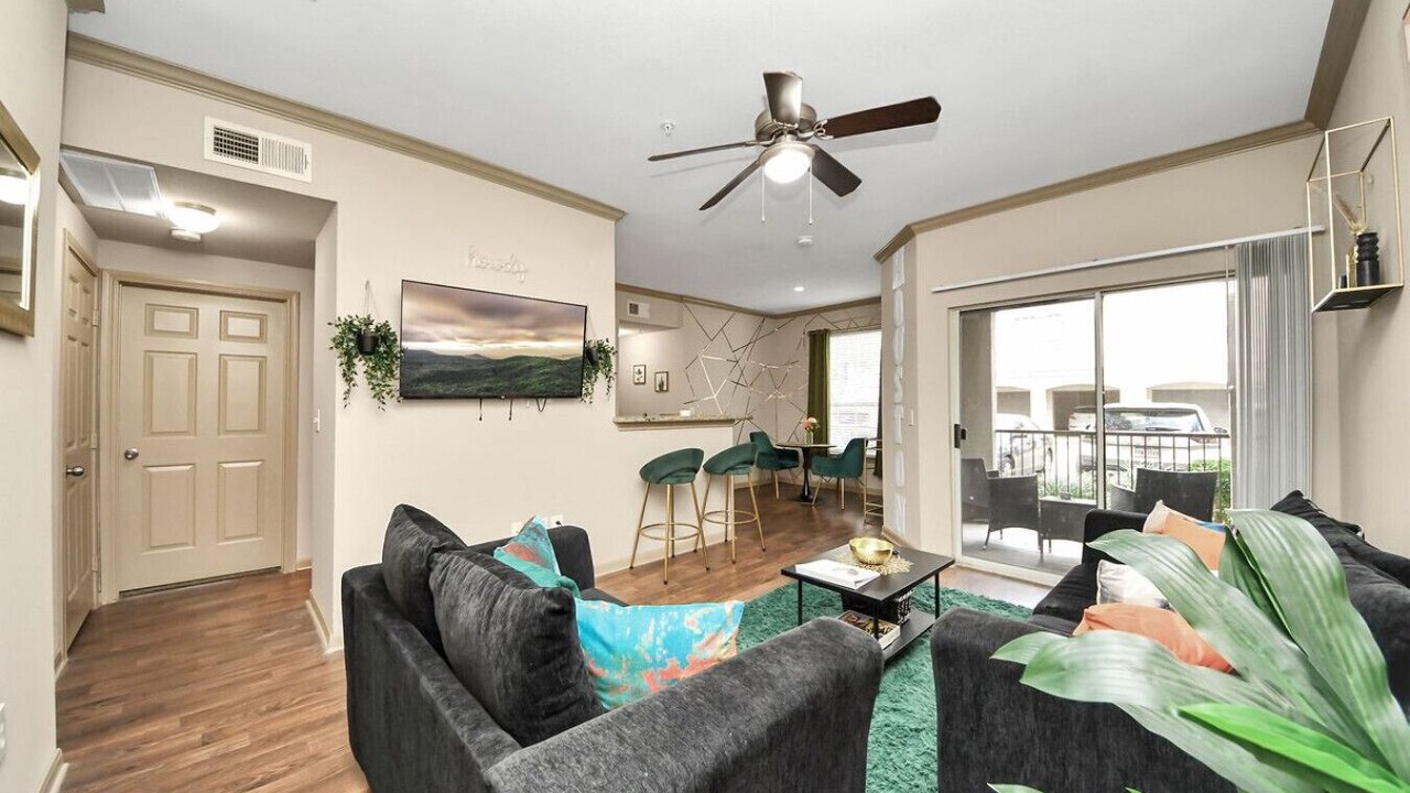 Photo of Livingroom in Midtown
