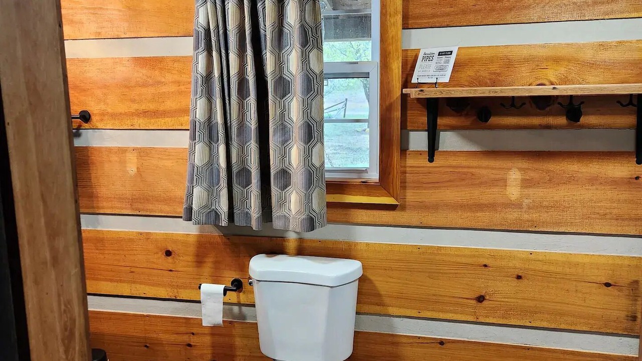 Photo of Bathroom in Del Rio
