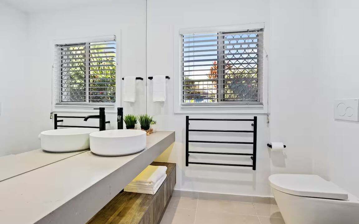 Photo of Bathroom in Mermaid Beach