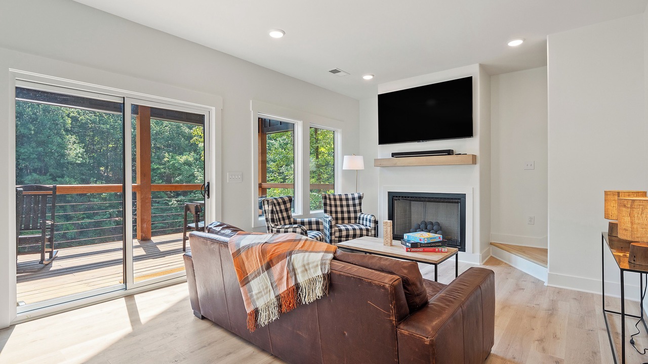 Photo of Livingroom in Jasper