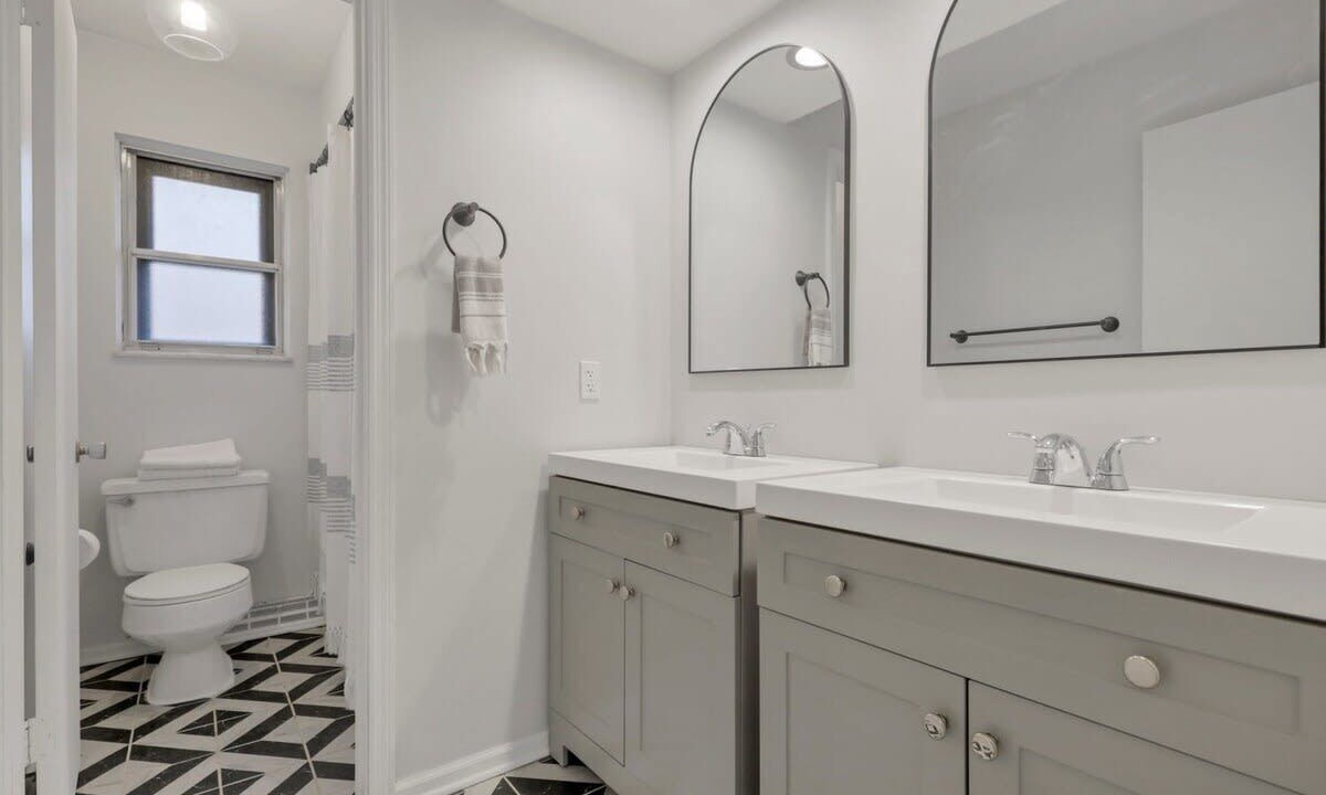 Photo of Bathroom in Gahanna