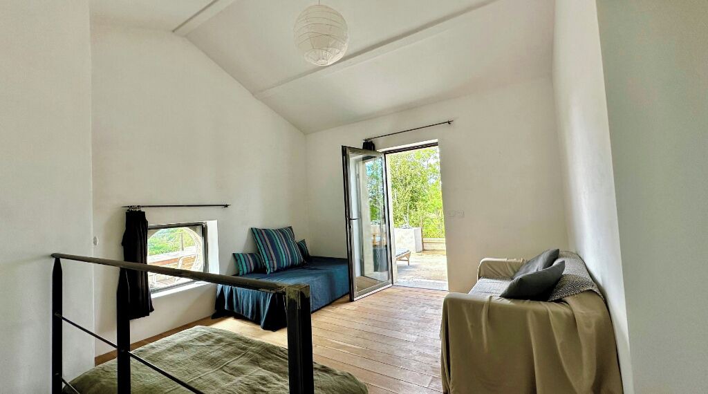 Photo of Livingroom in Montaren-et-Saint-Mediers