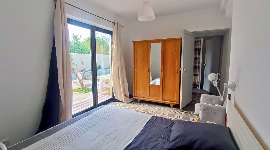 Photo of Bedroom in Montaren-et-Saint-Mediers