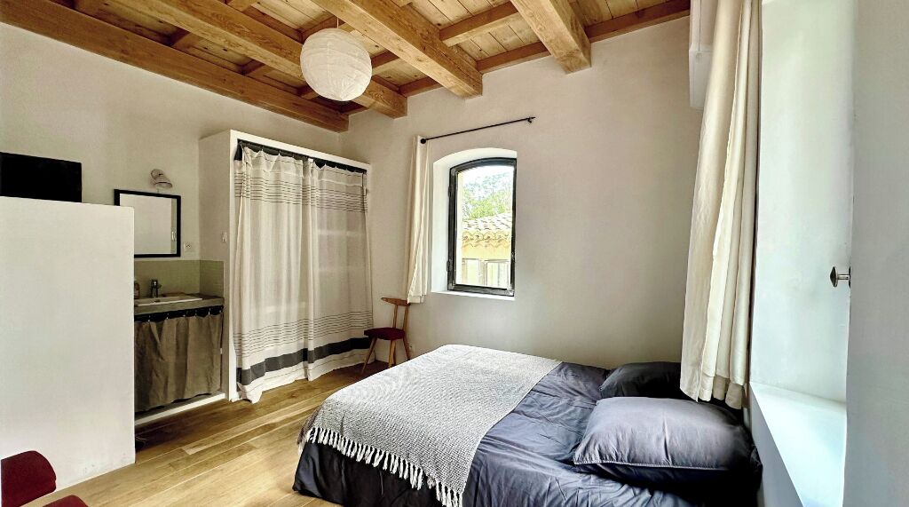 Photo of Bedroom in Montaren-et-Saint-Mediers