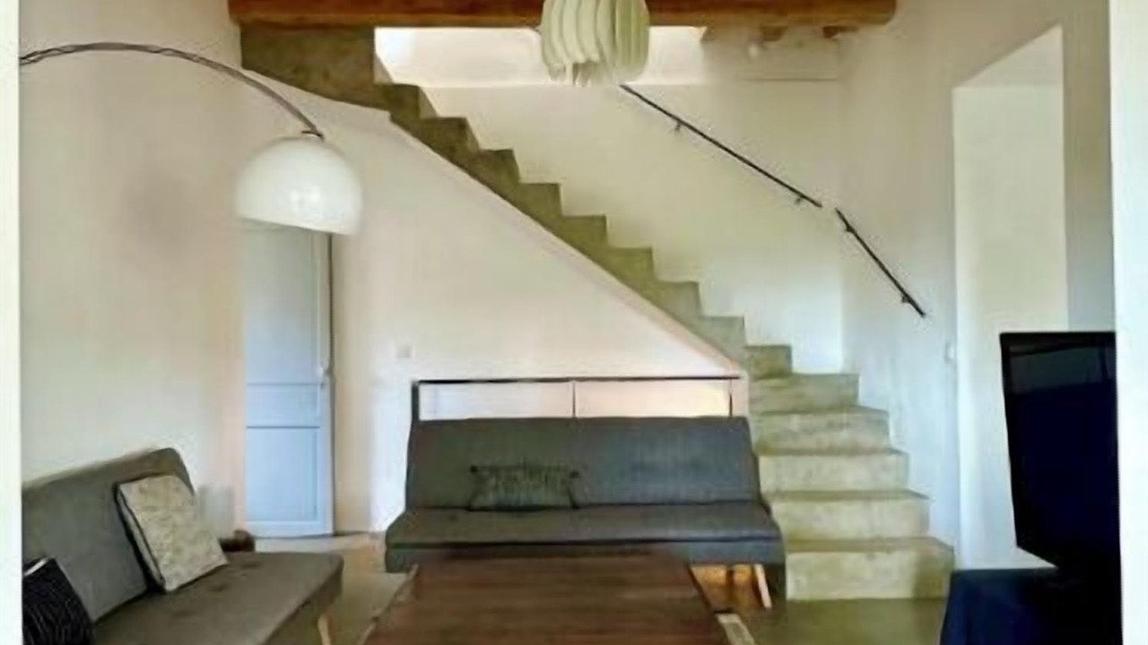 Photo of Livingroom in Montaren-et-Saint-Mediers