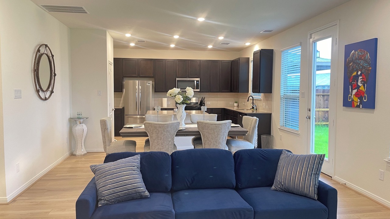 Photo of Livingroom in Iowa Colony