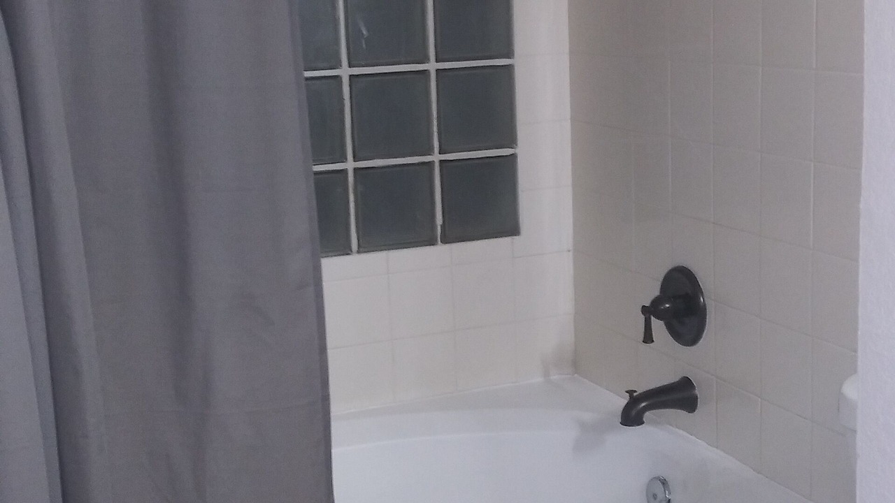 Photo of Bathroom in Sun Ridge South