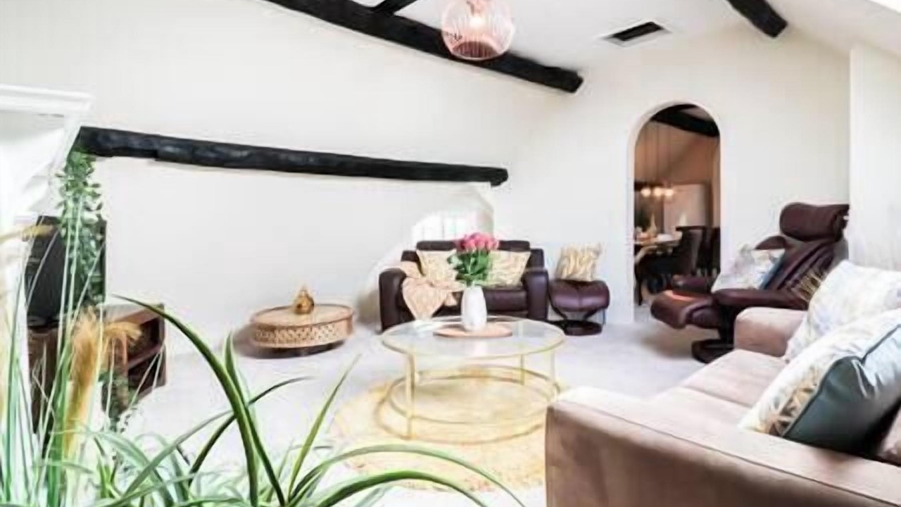 Photo of Livingroom in Ryton