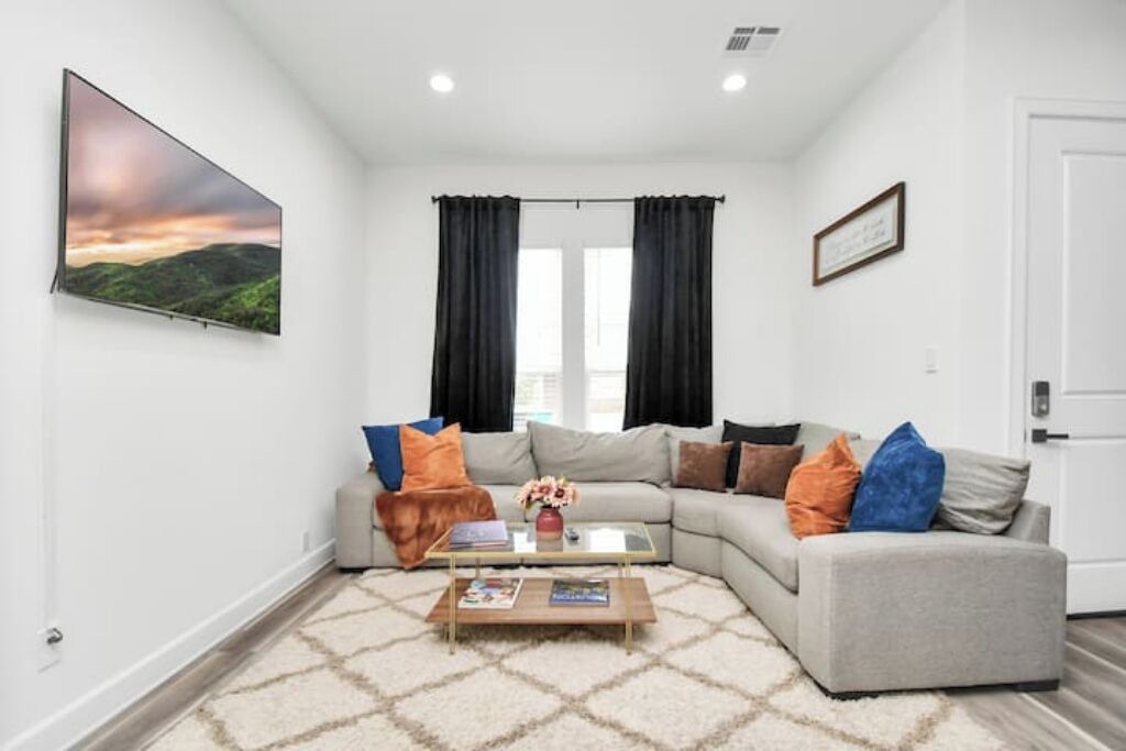 Photo of Livingroom in OST - South Union