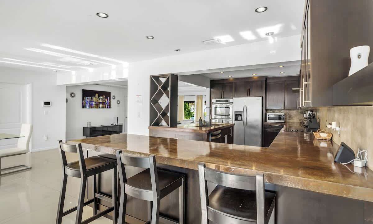 Photo of Kitchen in Golden Glades