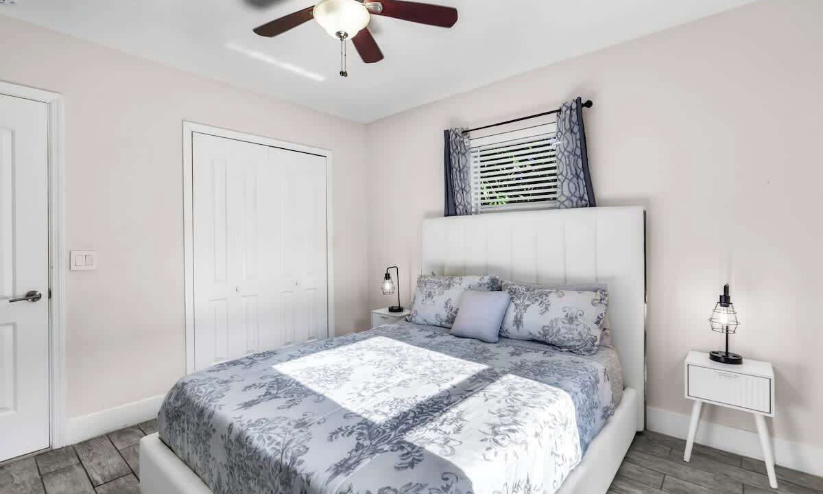 Photo of Bedroom in Golden Glades