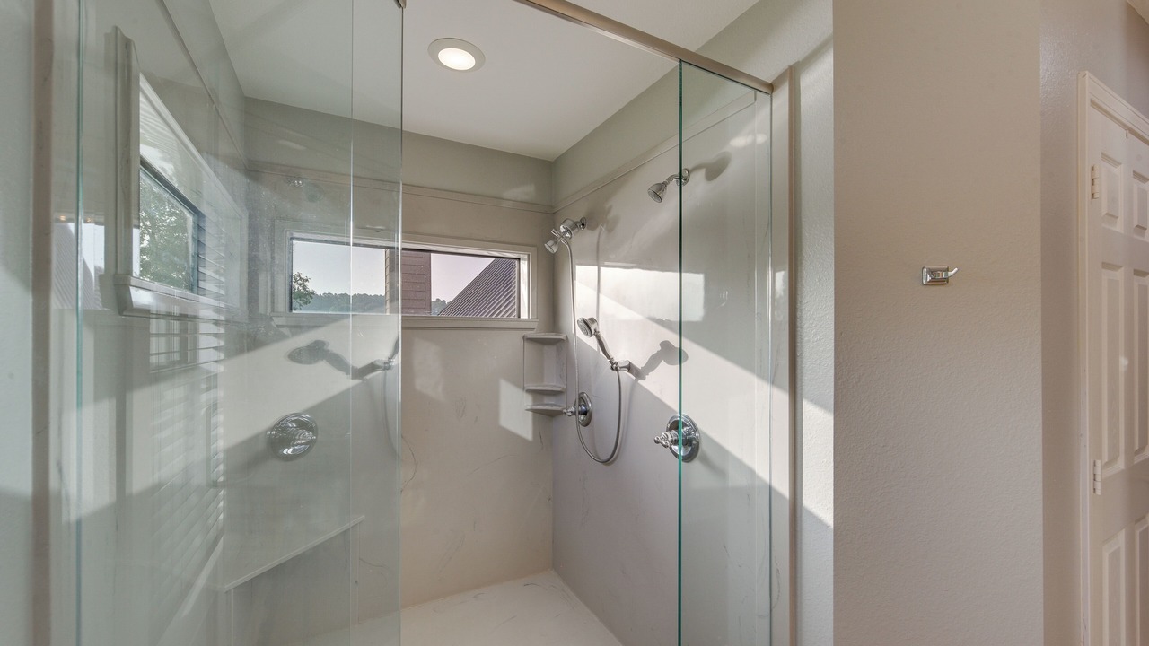 Photo of Bathroom in Gladewater