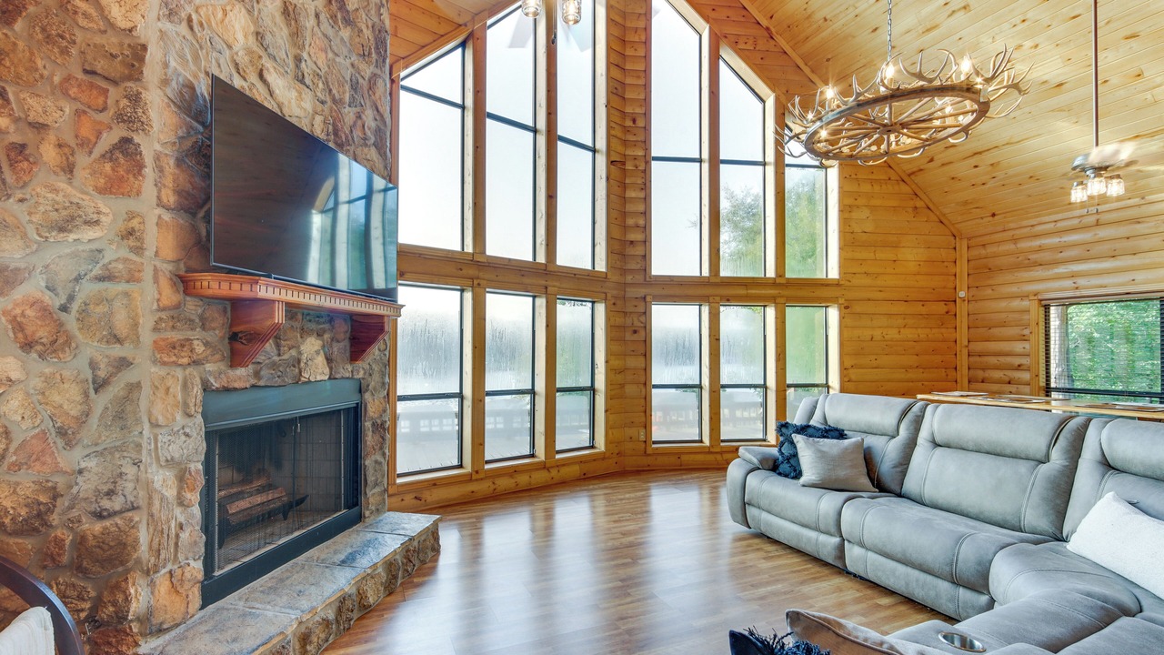 Photo of Livingroom in Gladewater