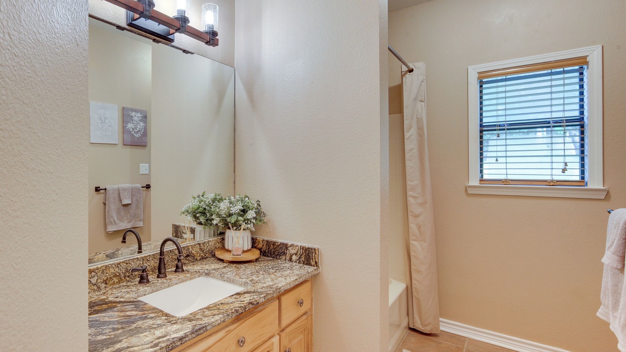 Photo of Bathroom in Gladewater