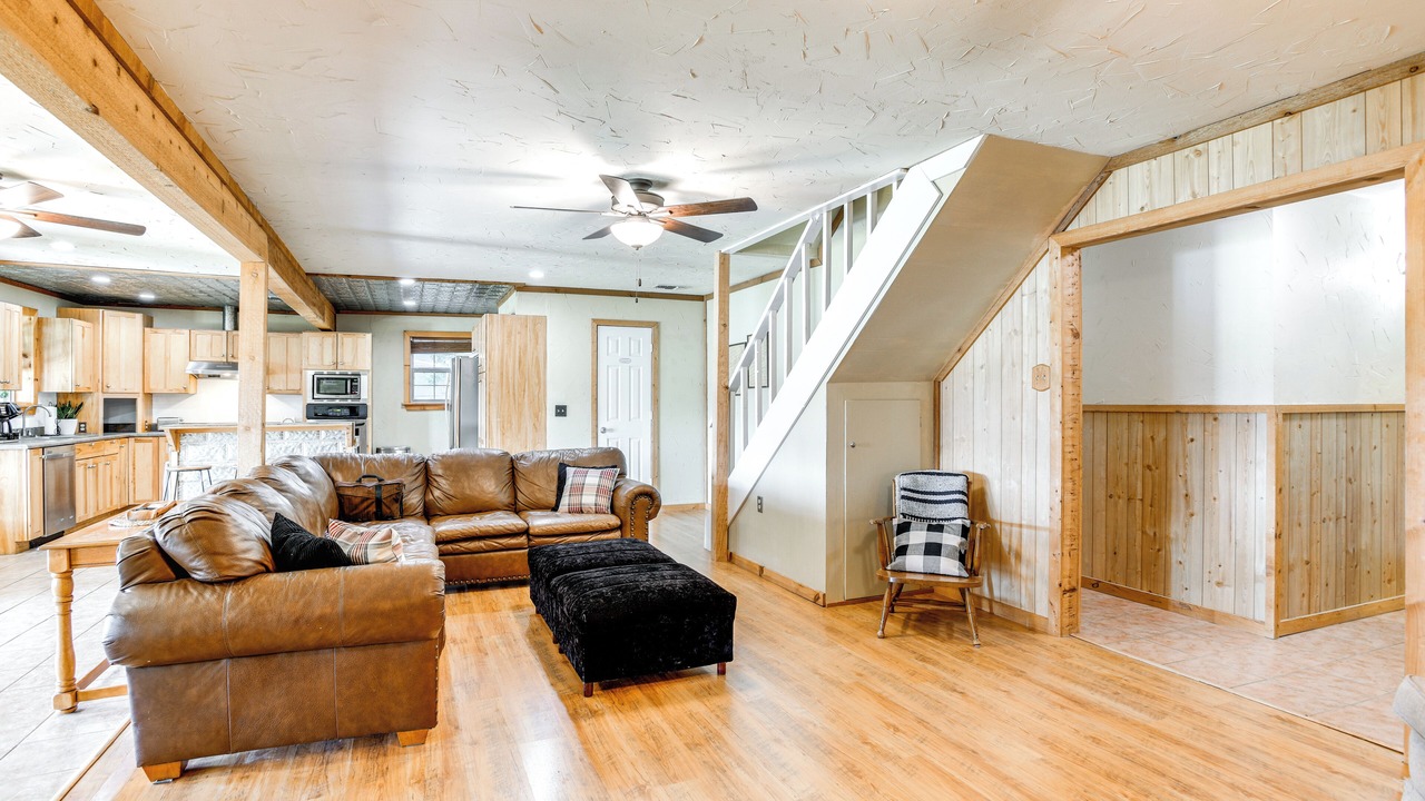 Photo of Livingroom in Sweetwater