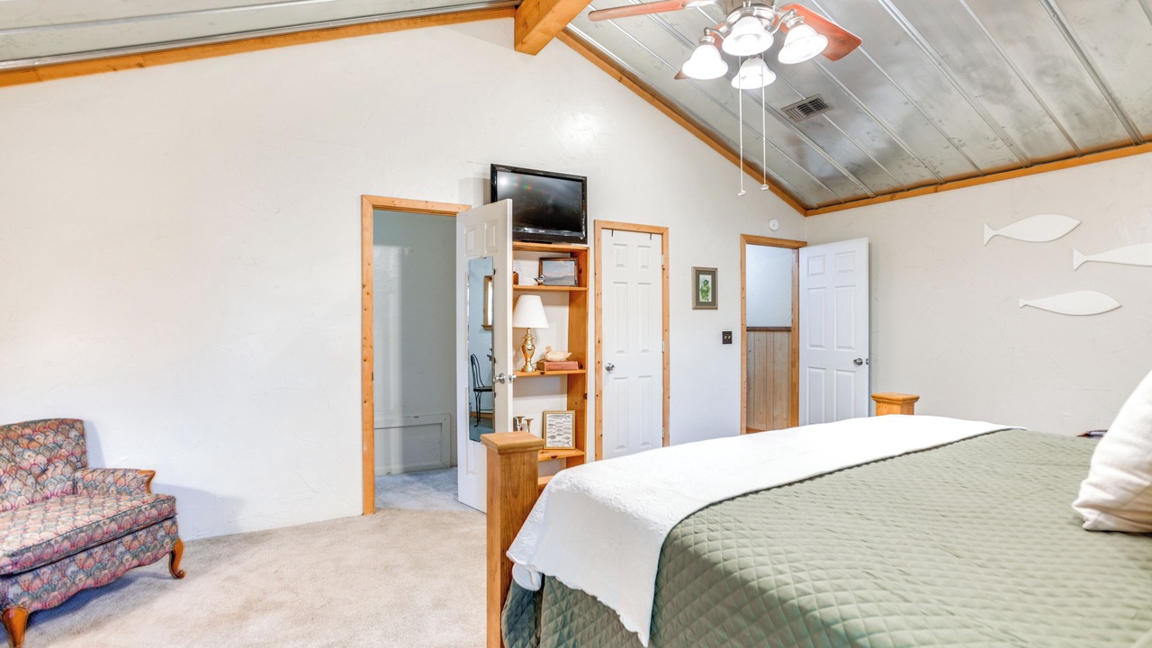 Photo of Bedroom in Sweetwater