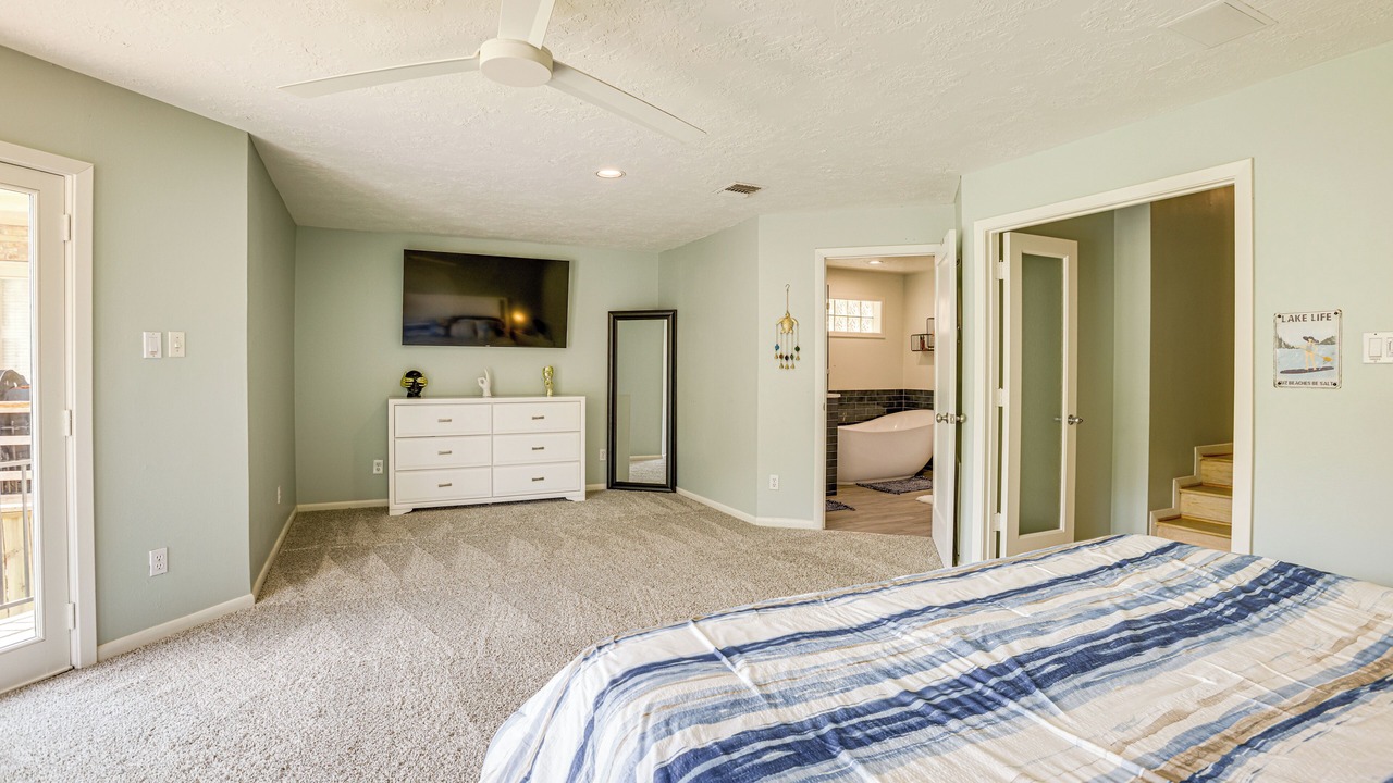 Photo of Bedroom in Walden on Lake Conroe
