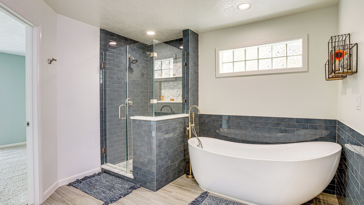 Photo of Bathroom in Walden on Lake Conroe