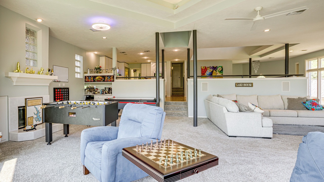 Photo of Bedroom in Walden on Lake Conroe