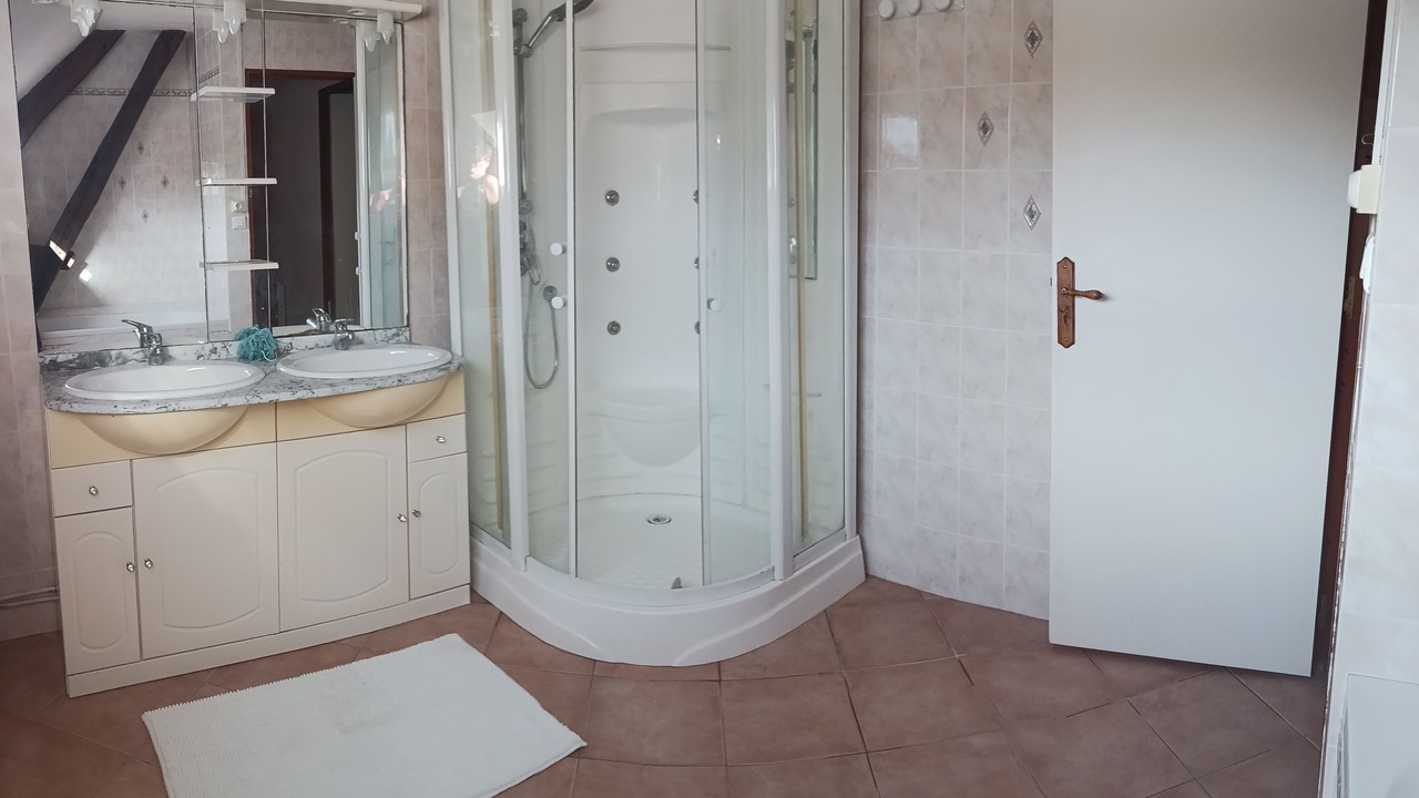 Photo of Bathroom in Villevoques