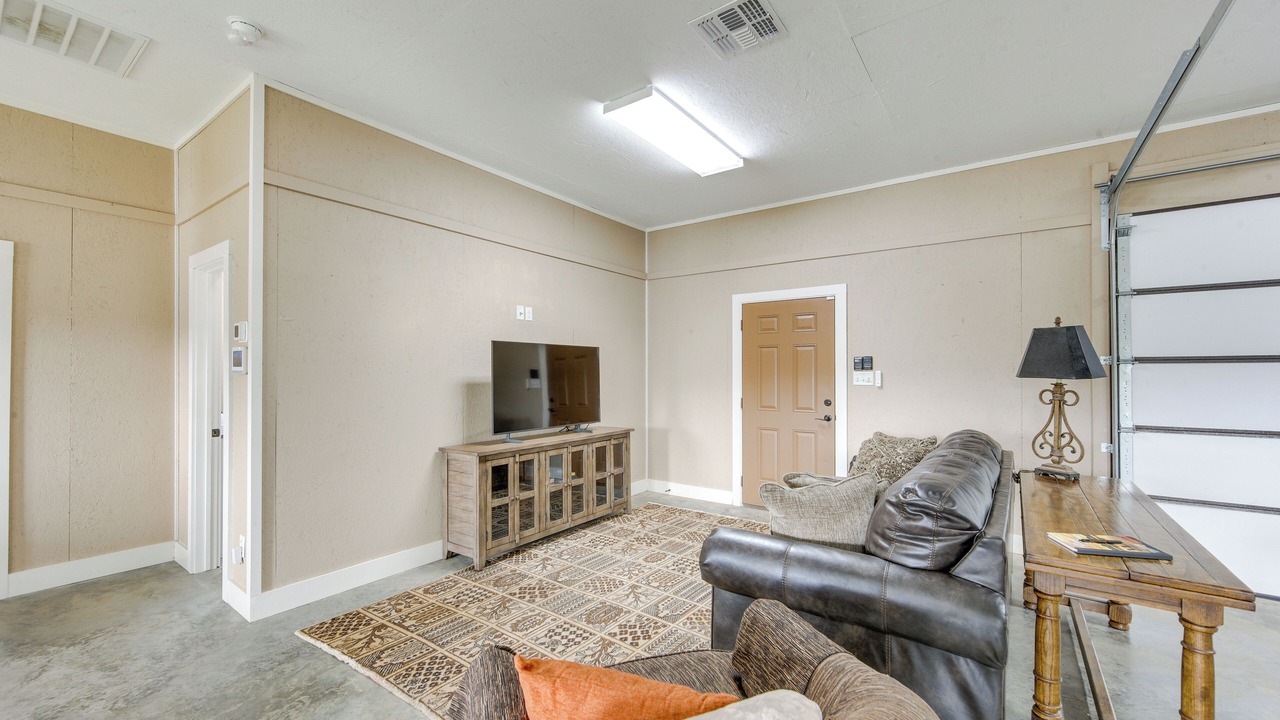 Photo of Livingroom in Gladewater