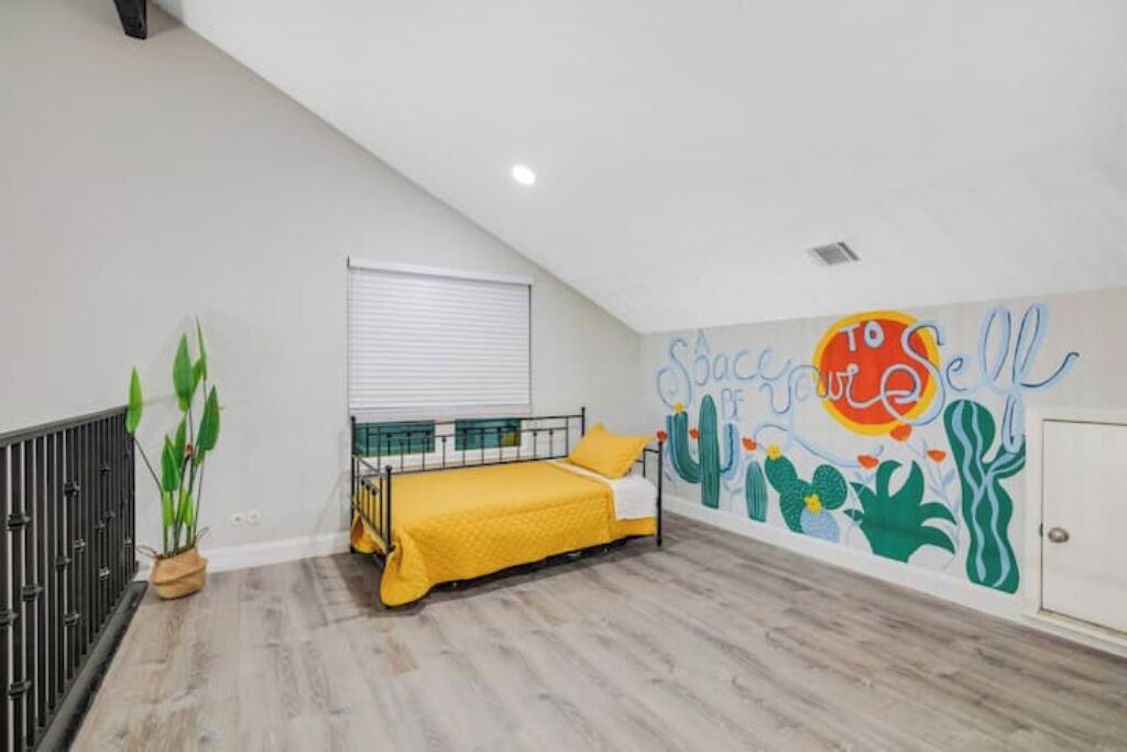 Photo of Bedroom in Clodine