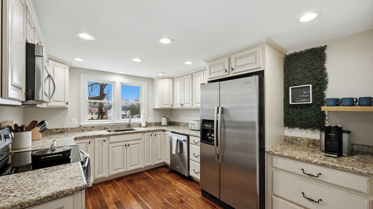 Photo of Kitchen in Leesburg's Old and Historic District