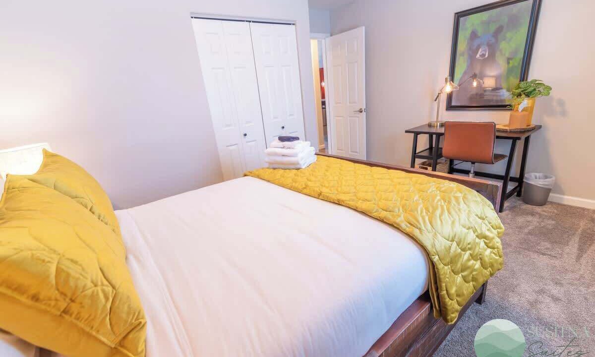 Photo of Bedroom in Meadow Lakes